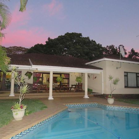 Mdoni House Guest Lodge Port Shepstone Exteriér fotografie